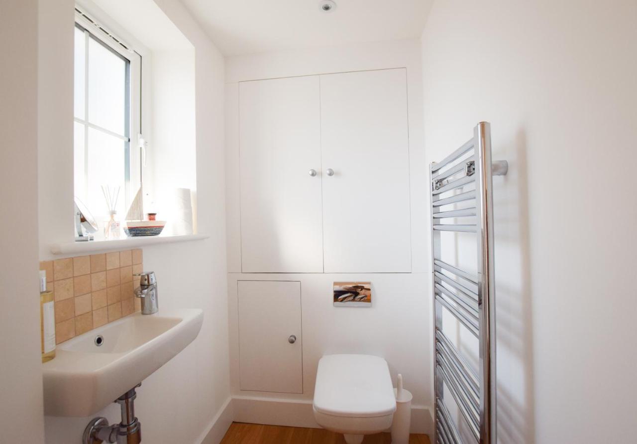 Whispers - 4 Bedroom Modern Family Holiday Home In Salcombe Sleeps 8 Exterior foto